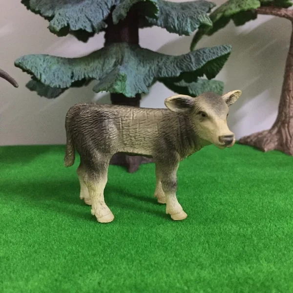 

Фигурка из ПВХ, модель, игрушка, лижущая Маленькая корова