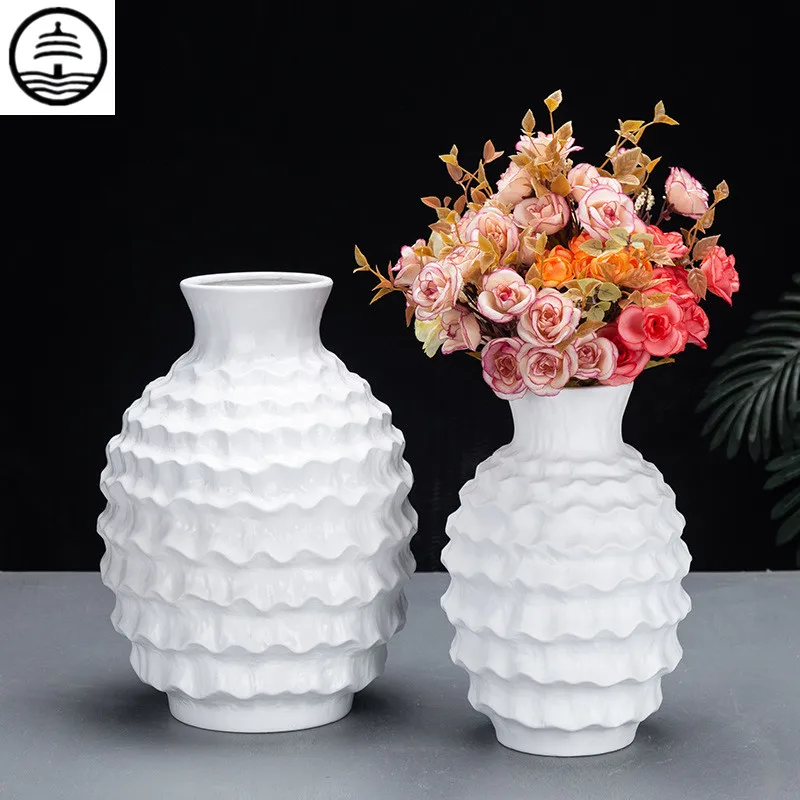 

BAO GUANG TA Creative Anomaly Wave Pineapple Vase Art Sculpture Fruit Flower Receptacle Ceramic Craft Home Decoration R5970