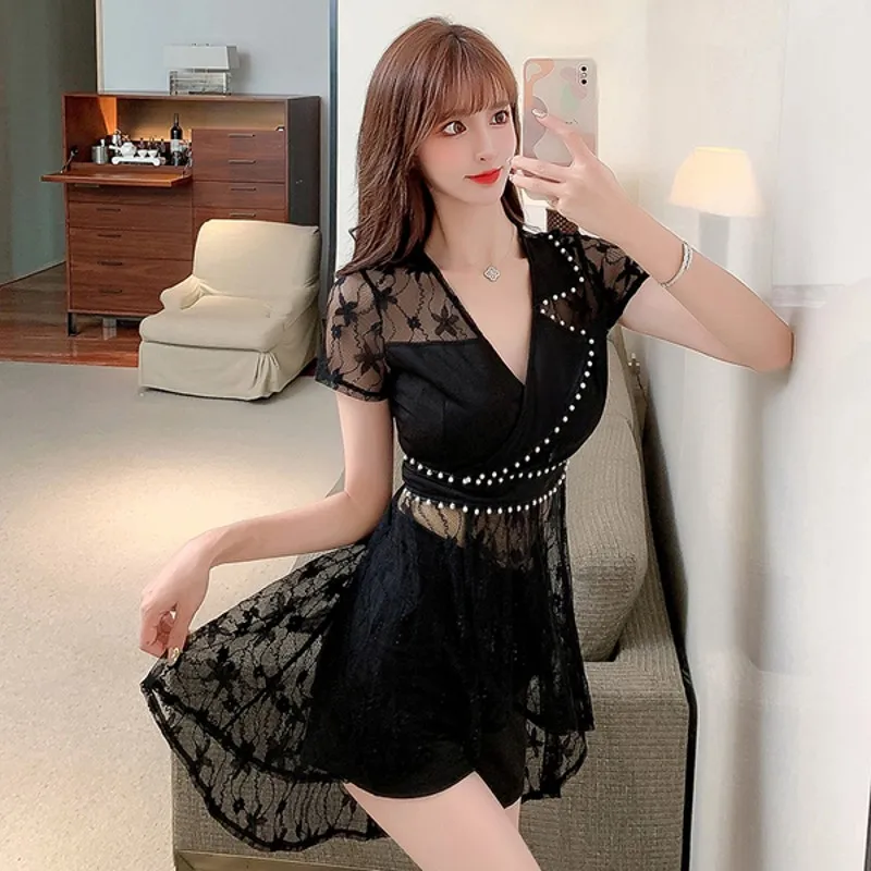 

2021 summer Fashion women Shorts Suit Women's Lace Beads Patchwork short Sleeve Splice Shirt Tops + Shorts Two Pieces Sets