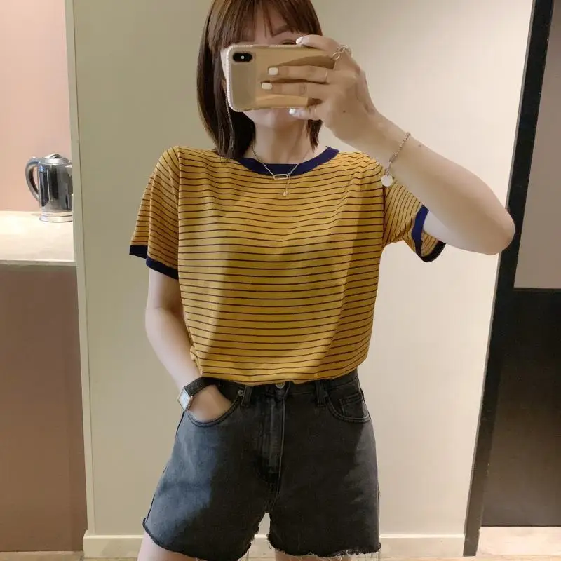 

Women's 2021 Xiaxin loose thin striped round neck short sleeve slim top