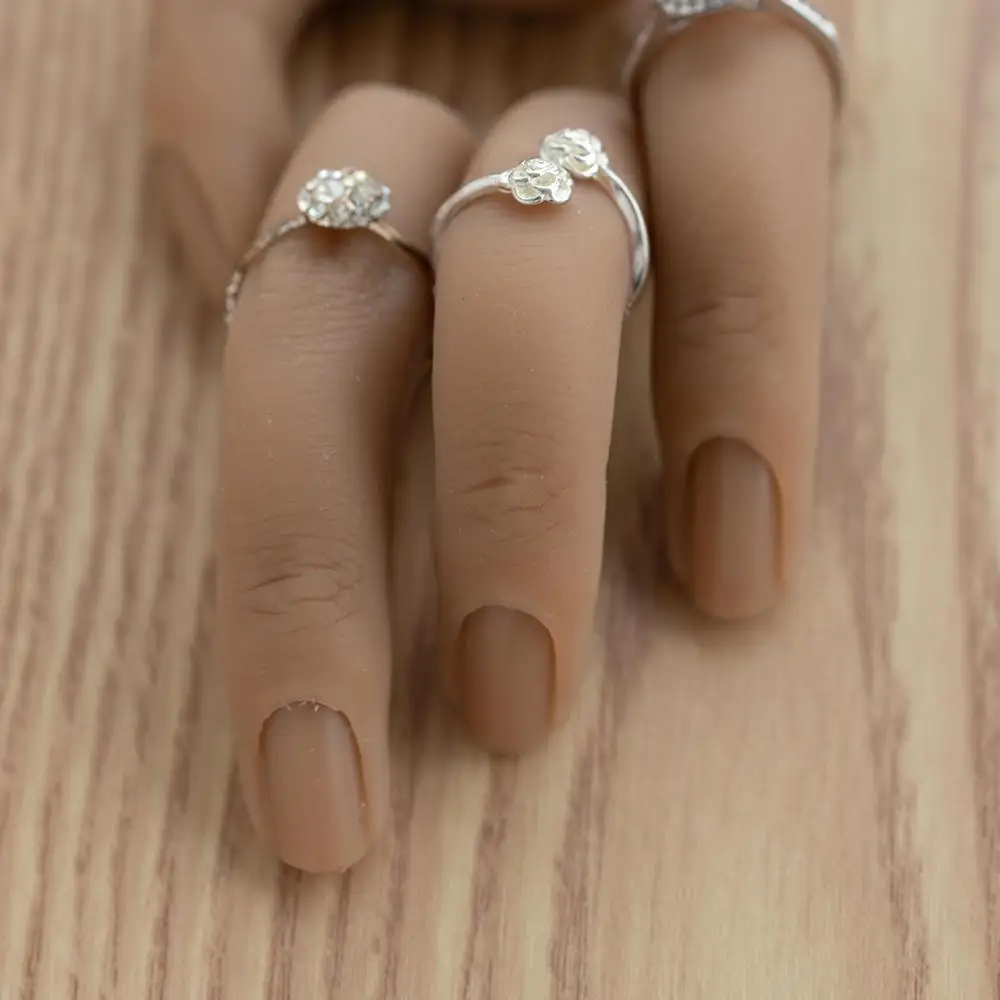 

Nail Art Practice Torch Finger Training Tool Silicone Bendable Finger Nail Skill Tool Nail Art Practice Model Show Finger