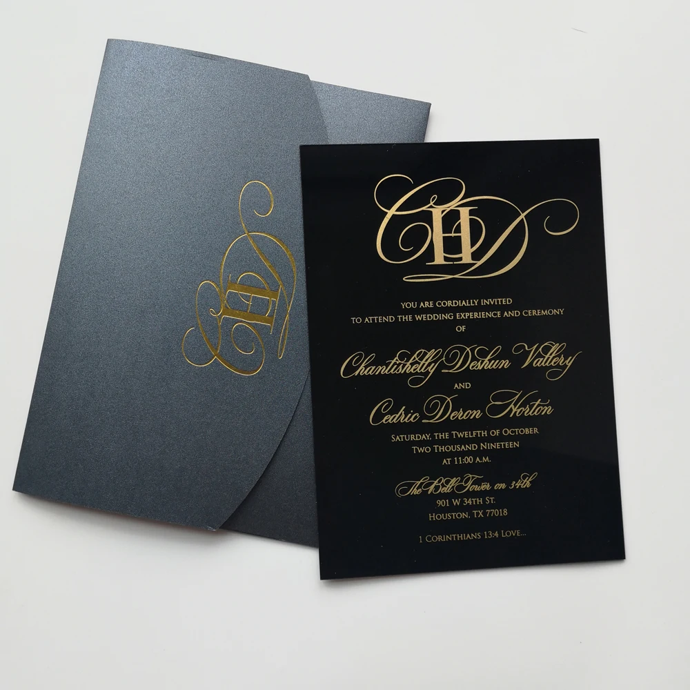 Черная акриловая открытка с золотыми буквами из фольги бесплатный логотип