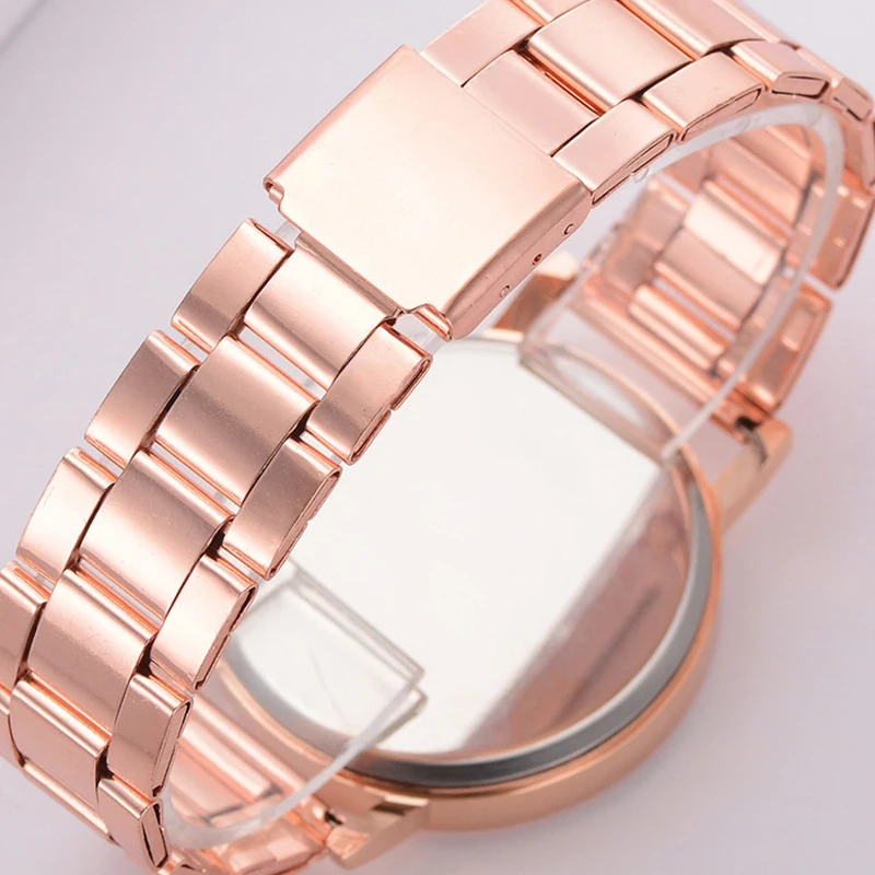 Часы наручные женские классические роскошные модные с движущимся