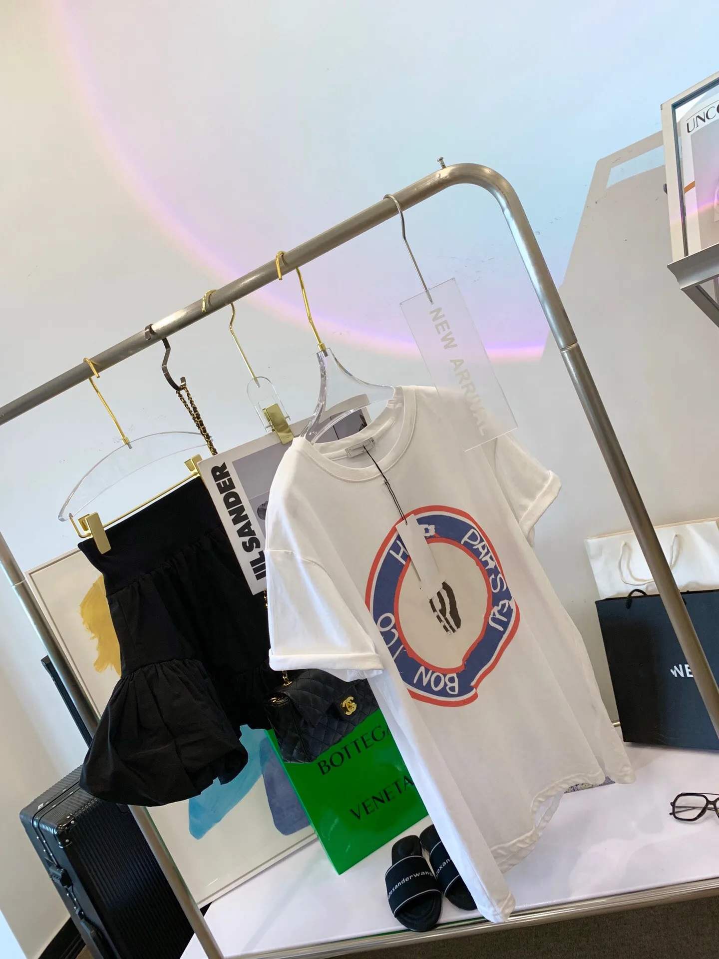 

Summer new women's T-shirt circle letter T color label color contrast visual rich add interesting new ideas