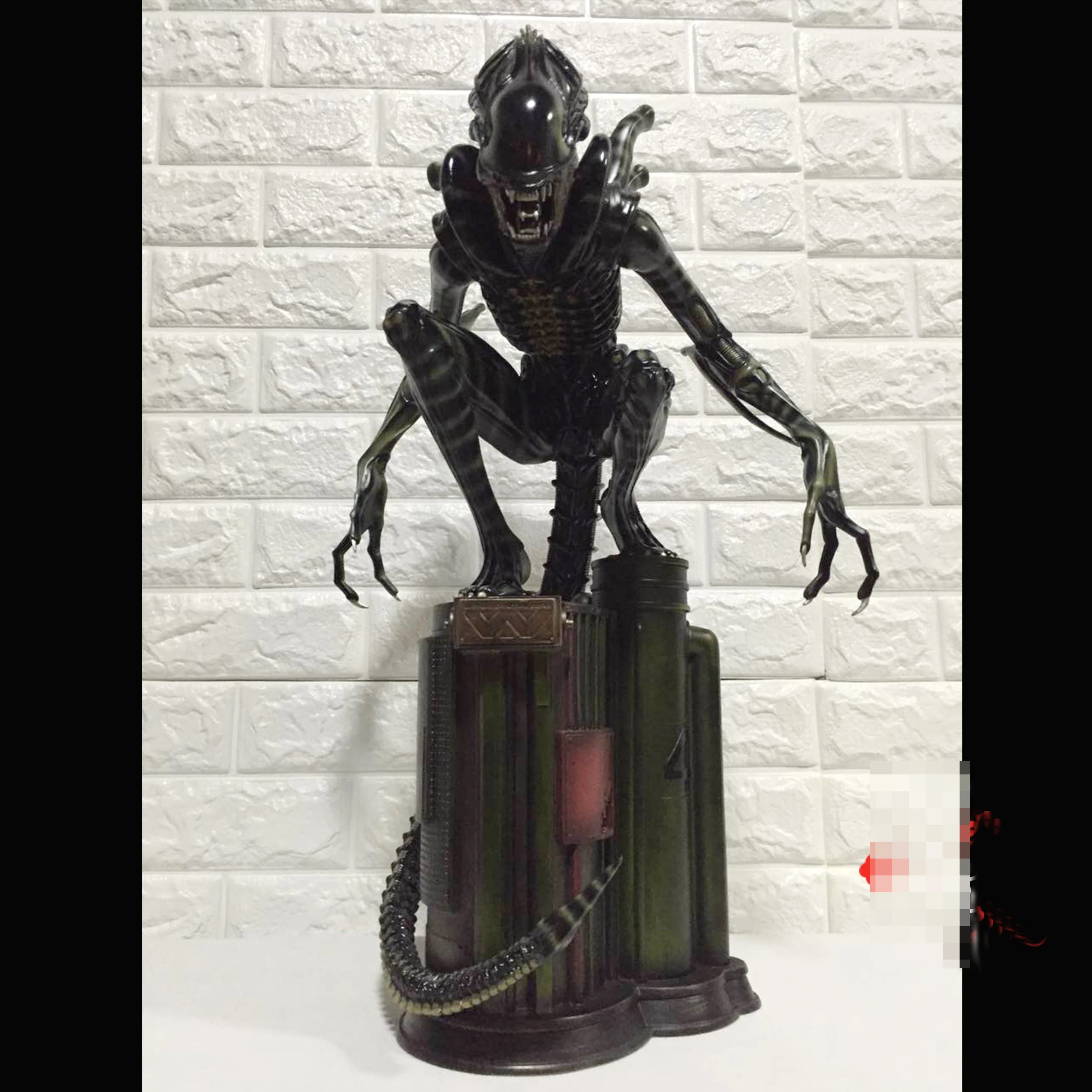 Горячая Распродажа 1:4 масштаб Alien vs Хищник 60 см почувствовал как AVP инопланетный