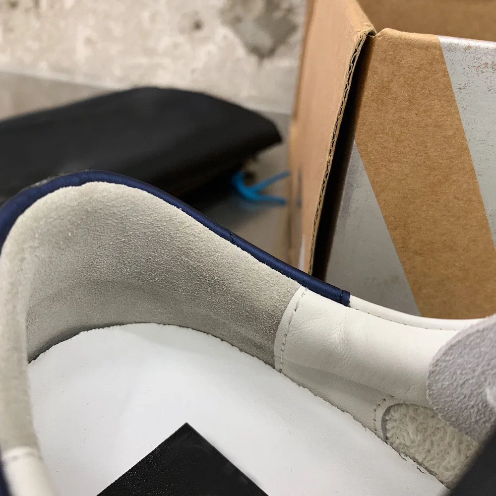 Лидер продаж классические женские кроссовки удобные модные дизайнерские на