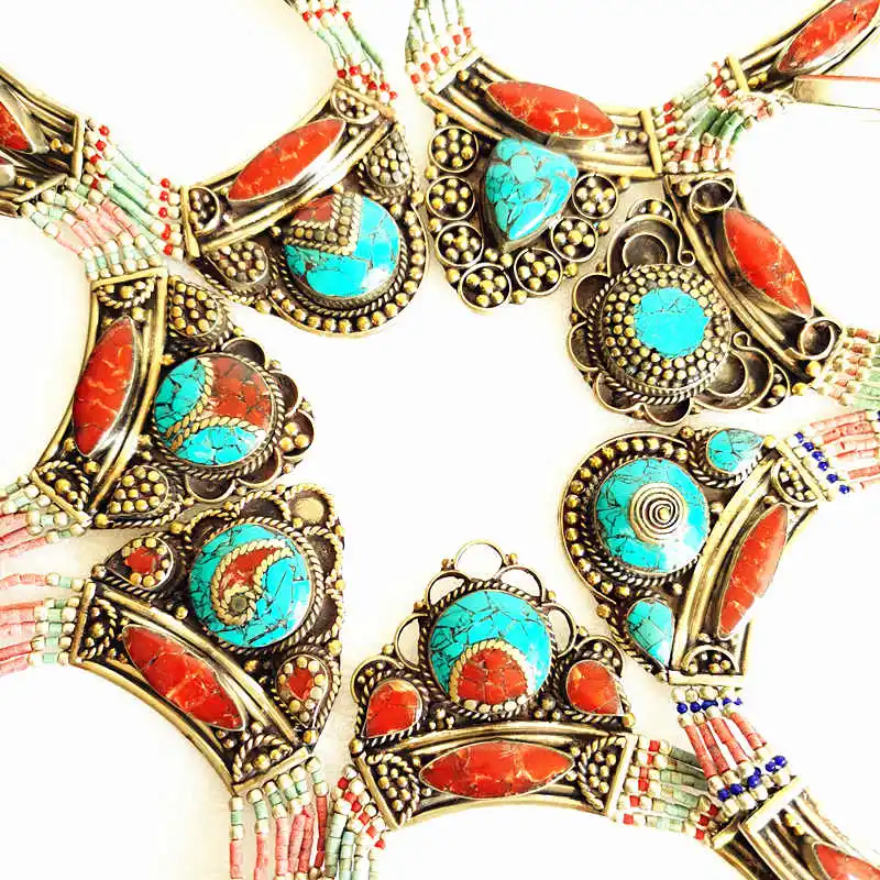 Непальское индийское медное инкрустированное цветное каменное ожерелье