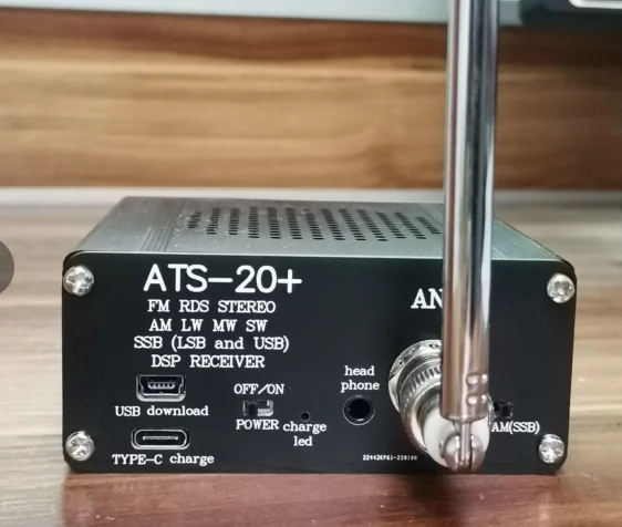 Новинка фотомагнитола с радио ресивером ATS20 V2 SI4732 FM AM (MW & SW) SSB (LSB и USB) батареей +