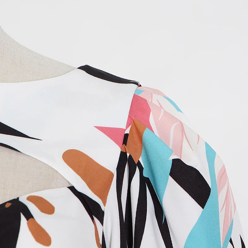 

2021 Spring Sea Vacation Style Sexy Summer Women's Tube Top Midriff Outfit Chiffon Top Sheath Print Ruffled Skirt