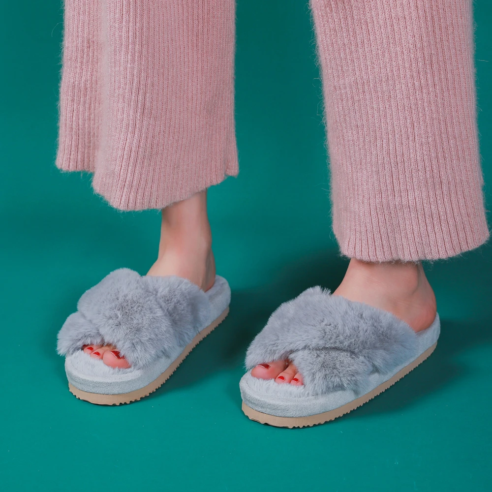 Женские меховые шлепанцы с открытым носком на платформе 3 см | Обувь