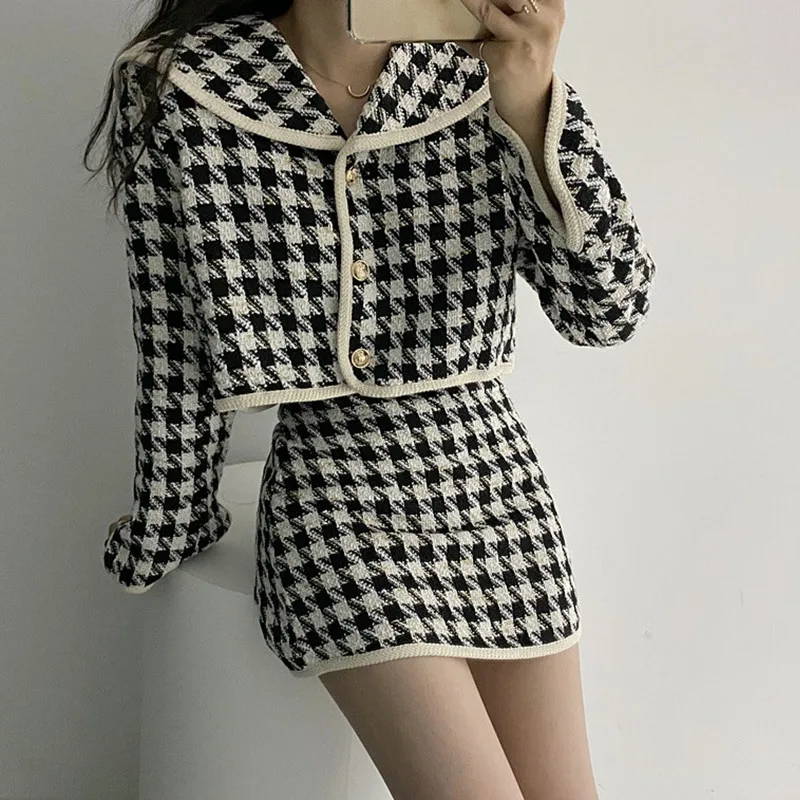 

Style Tweed Plaid Two Piece Set Outfits Long Sleeve Tops and High Wasit Sexy Mini Skirt Elegant 2 Piece Set