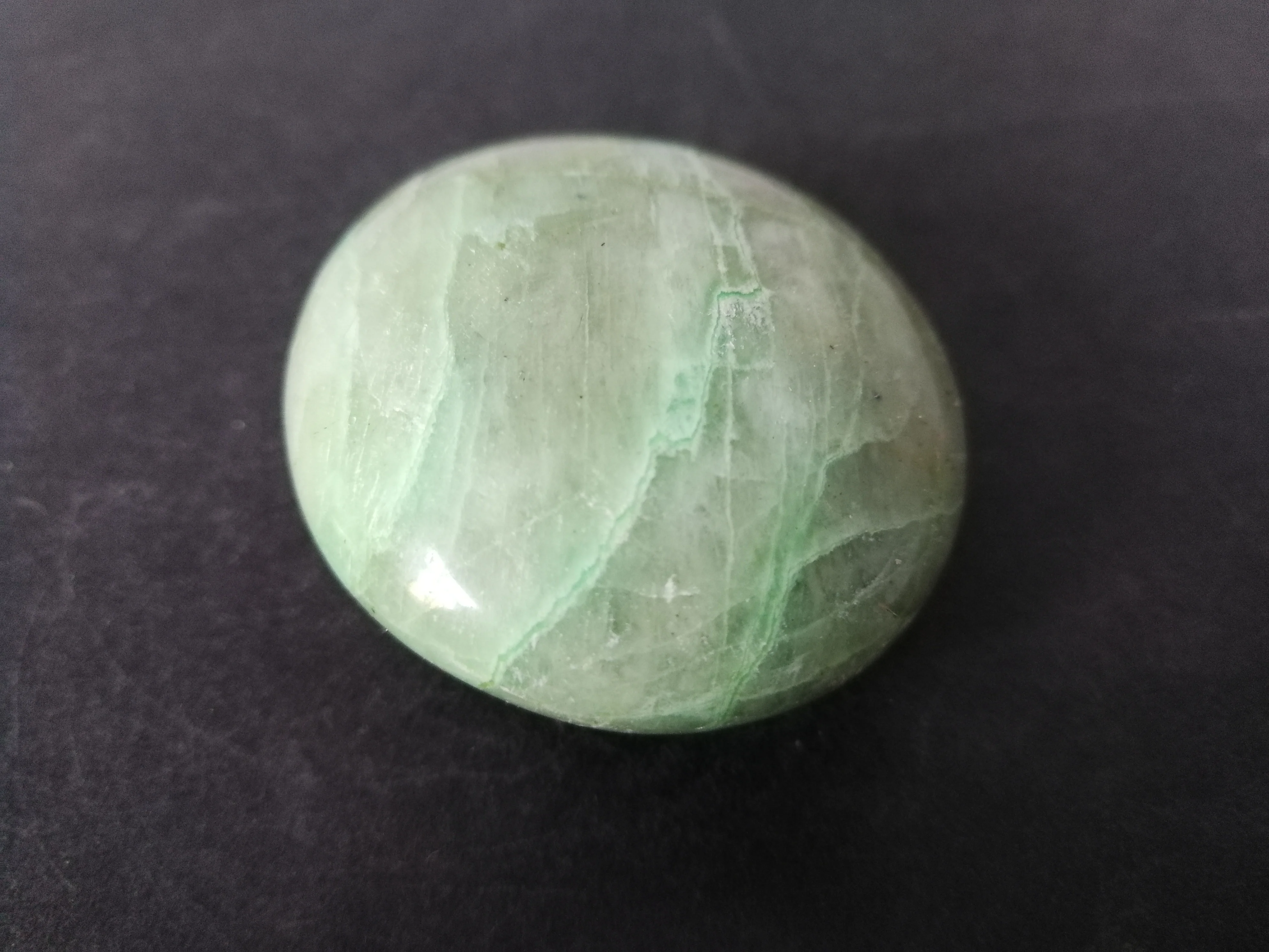 

82.1gNatural green Moonstone Worry Stone polished quartz crystal palm stone mineral specimen Reiki healing crystal home decorati