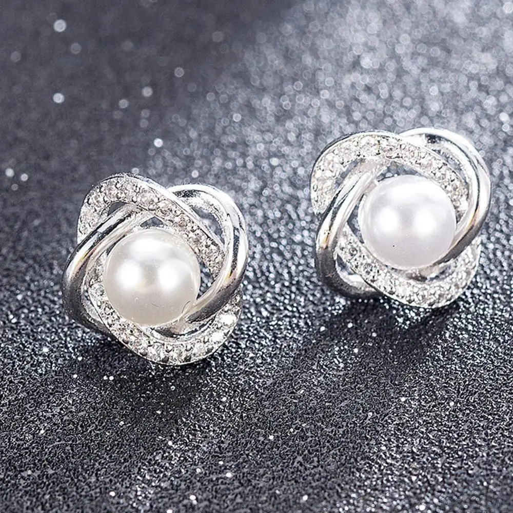 

Vintage Jewelry White Imitation Pearl Earrings Zircon For Women Pearl Stud Twist bijoux brincos pendientes Earrings Luxury H7V3