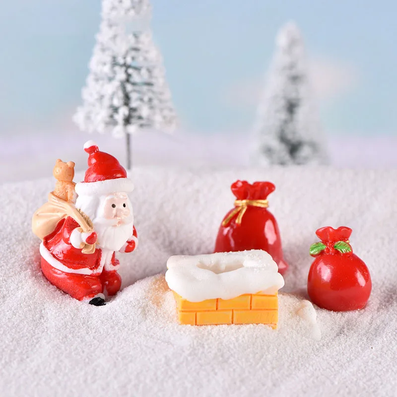 

Lovely Santa Claus Tree Snowman Gift Socks Box Decor Resin Miniature Ornament Micro Landscape Christmas Decoration for Home