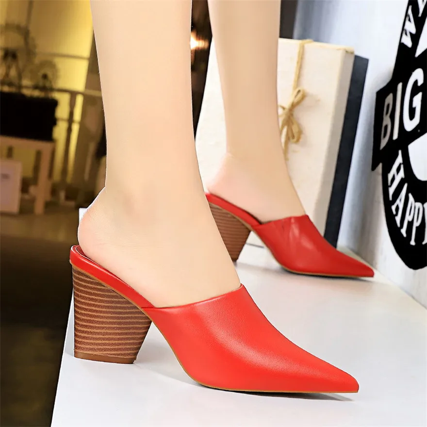 

2021 Women Retro Wood Grain Thick Heels Shoes Woman Soft Leather Pointy Toe Summer Lady Baotou Slippers Dress High Heels Sandals