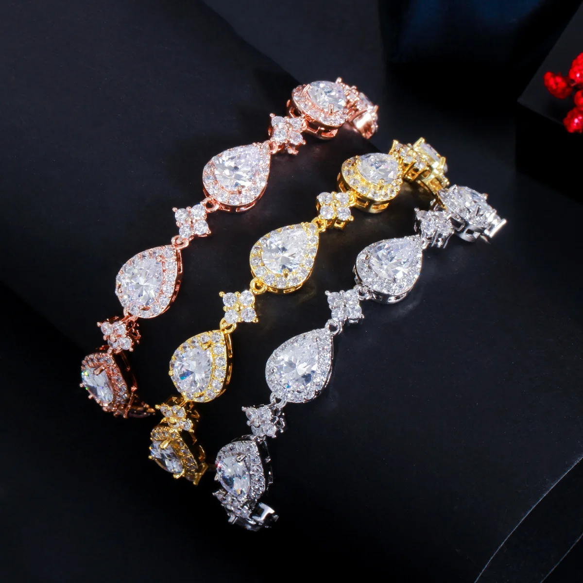 

2021 Fashion Jewelry Classic Water Drop Women Girls Bracelets Gold Plated With AAA+ Zircon Hand Jewelry For Wedding Party Gifts