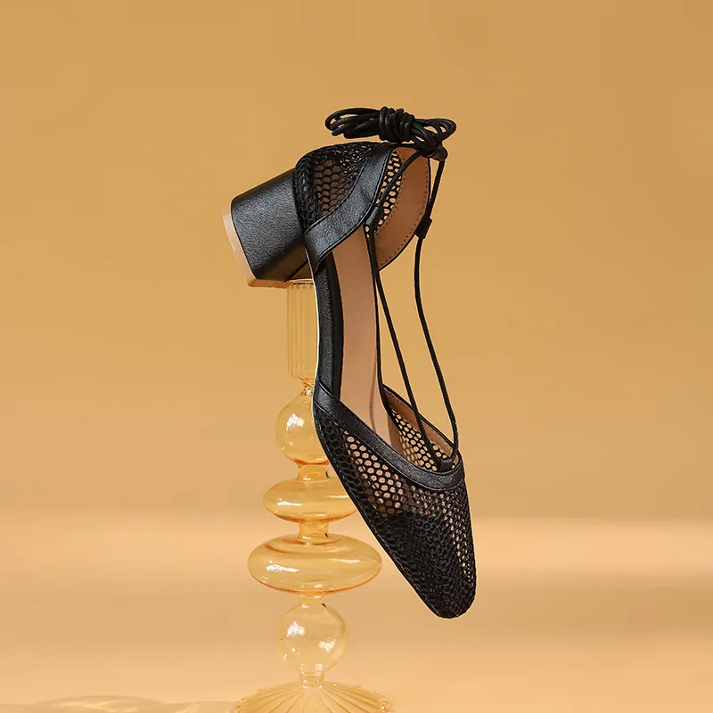 

2021 new comfortable thick heel middle heel square head breathable hollow cross strap women's sandals