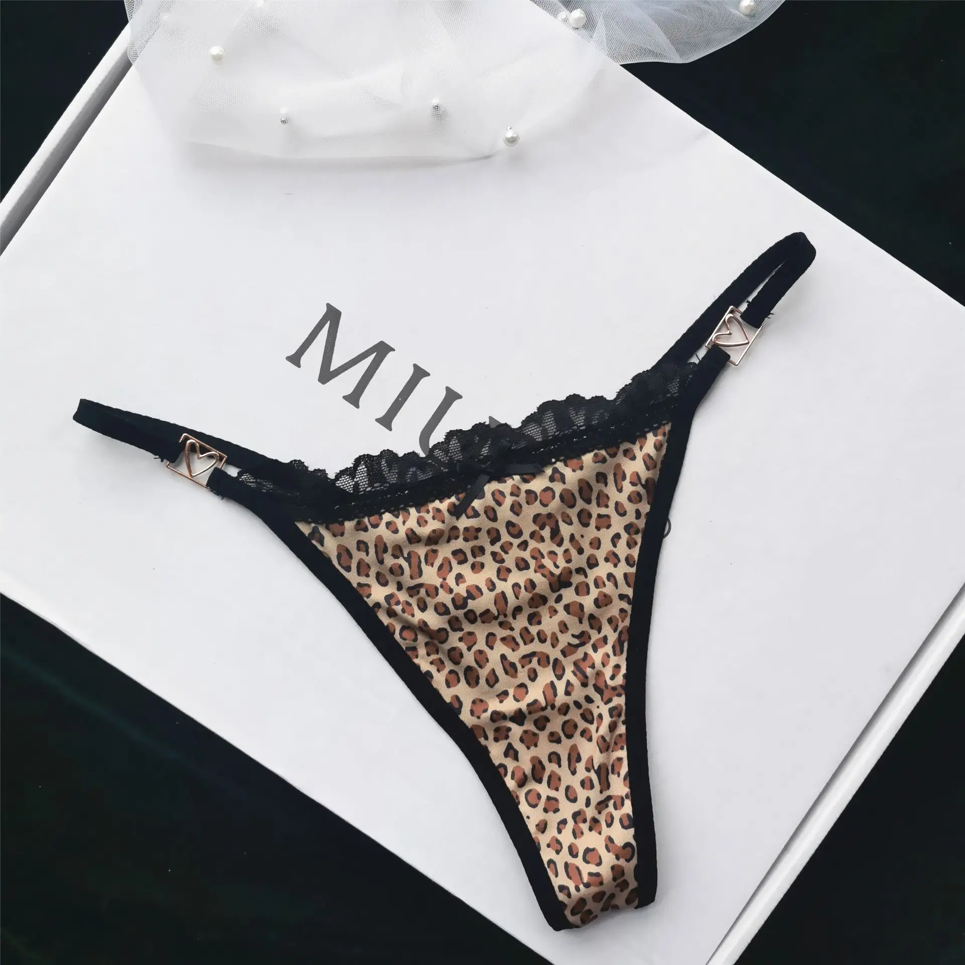 

Sexy Leopard Thin Belt T-Back Panties Low Waist Stripe Temptation Lingerie Lace Bow G-String Thong Briefs Underwear Intimates