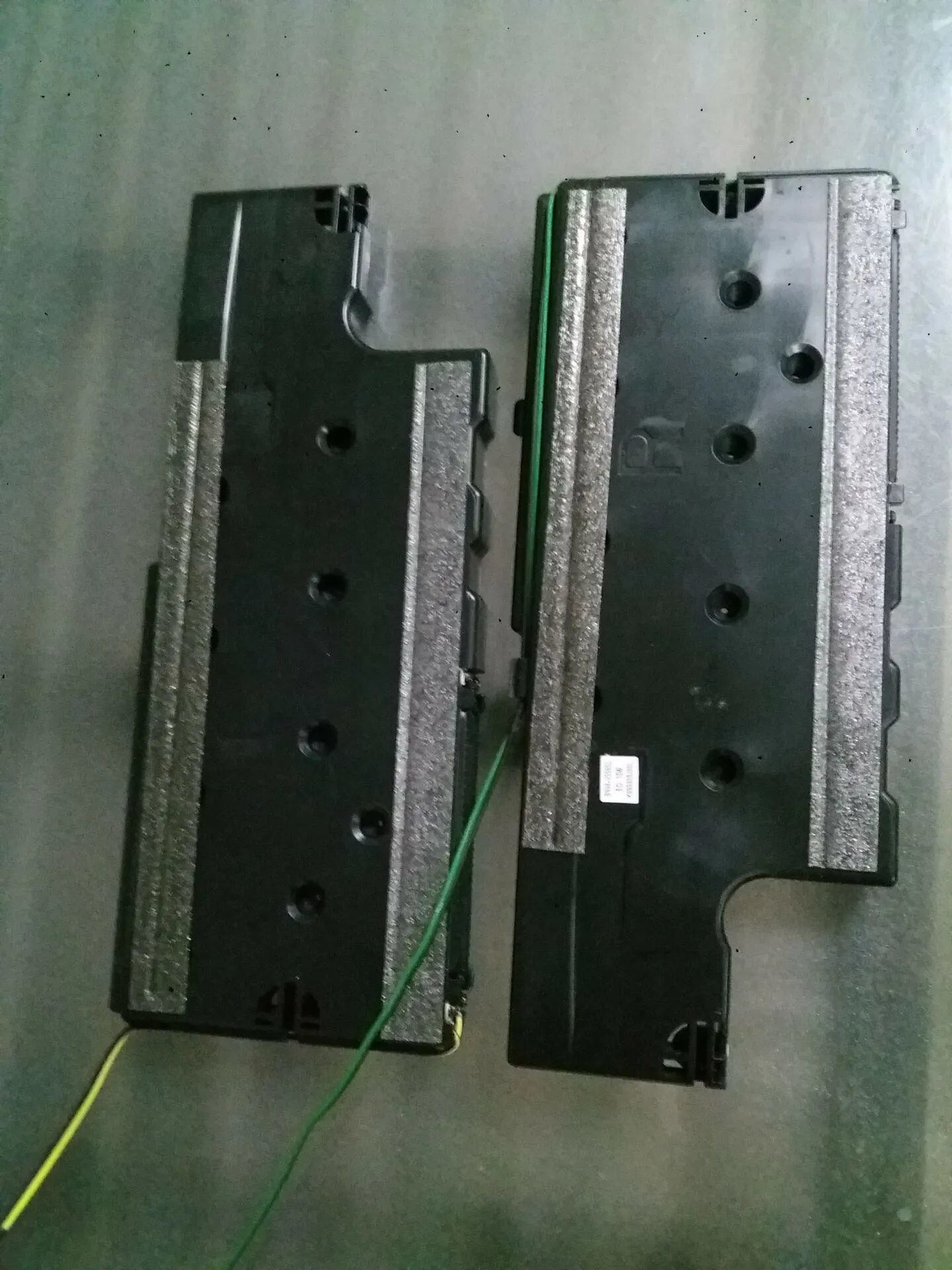 

Original New Speaker BN96-25565C For Samsung UA55F6300A TV 6 ohms 10.0W 1PAIR