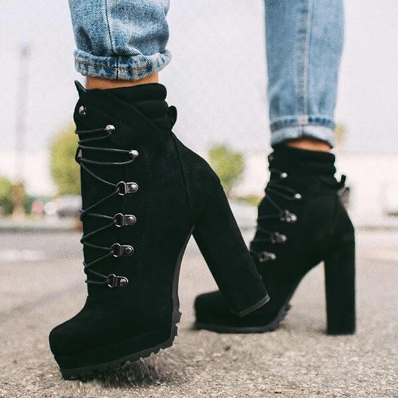 

Women Platform Rivet Ankle Boots Female Retro High Heels Autumn Fashion Sexy Lace-Up Pumps Ladies Shoes Plus Size568