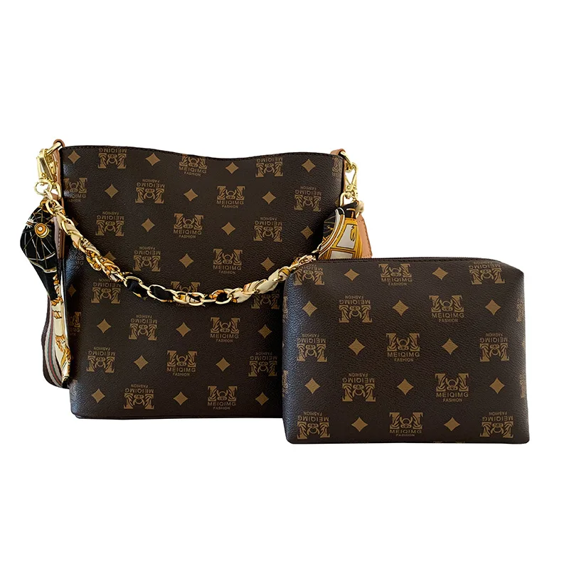 

2021 European and American trend bucket bag. Fashion large capacity child mother bag. woman's handbags and single shoulder bag.