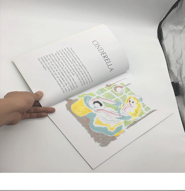 Детская книга Золушки с рисунками на английском языке для начальной школы