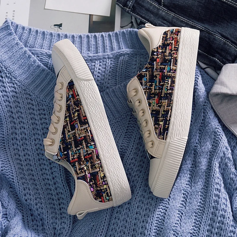 Прямая поставка Кроссовки Женская обувь на плоской подошве Вулканизированная