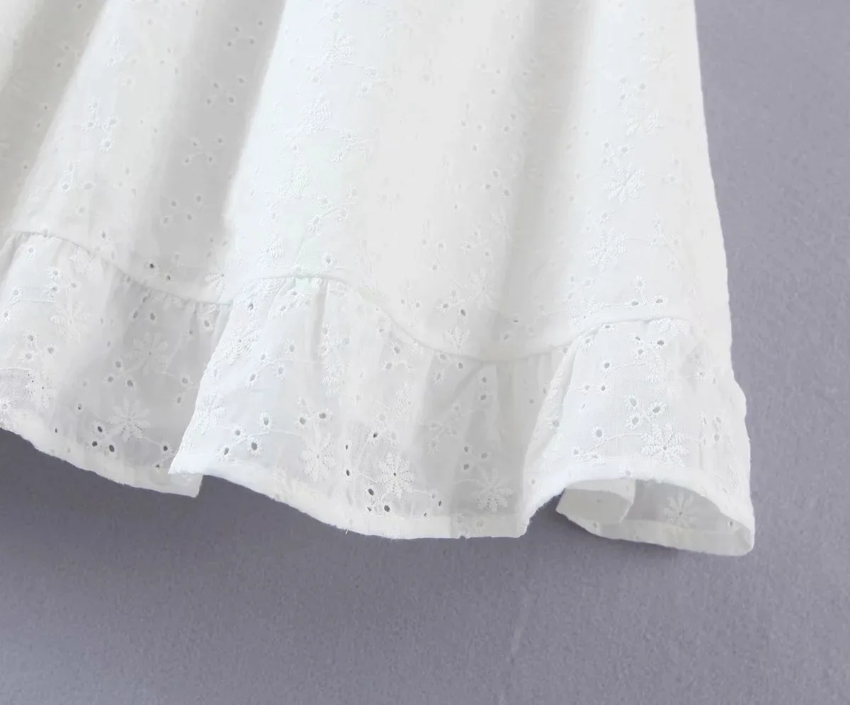 

2021 Spring Women's Lace Dress O-neck Lacing Up Vintage White Mini Dress Cotton Holiday Fairy Dresses Mujer Hollow Out Vestidos