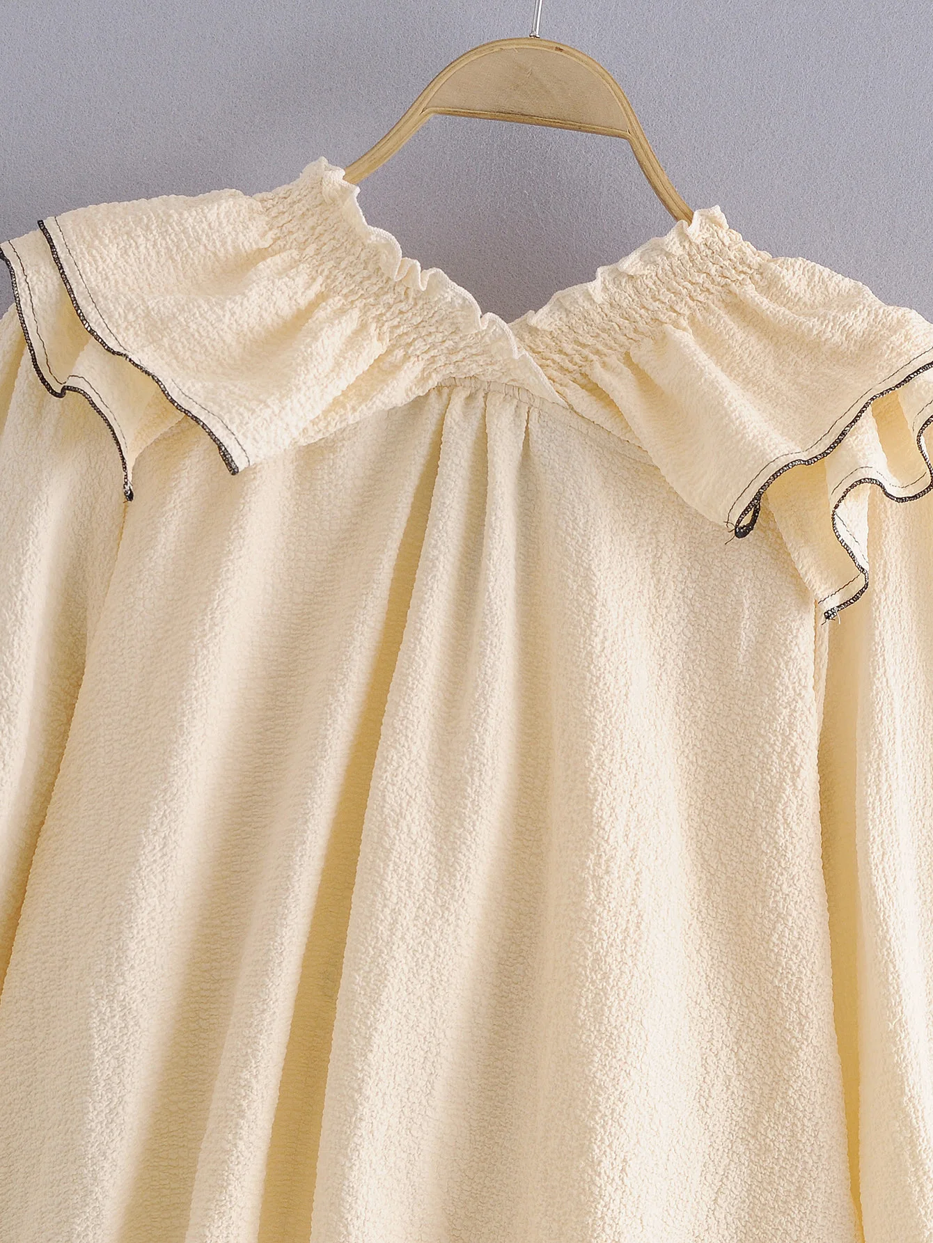 

Spring New Arrival Lady V-neck Chiffon Shirt Ruffle Decoration Office Lady Blouses Full Sleeve Solid Women's Shirt