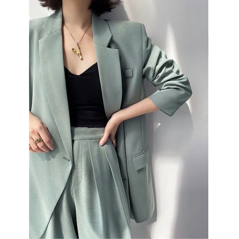 

Green aging fried Street 2021 suit suit suit female British style high temperament design sense of minority suit two-piece set