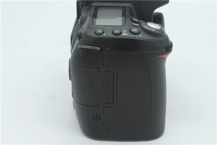 USED,Nikon D90 12.3MP DX-Format CMOS Digital SLR Camera with 18-105 mm f/3.5-5.6G ED AF-S VR DX Nikkor Zoom Lens