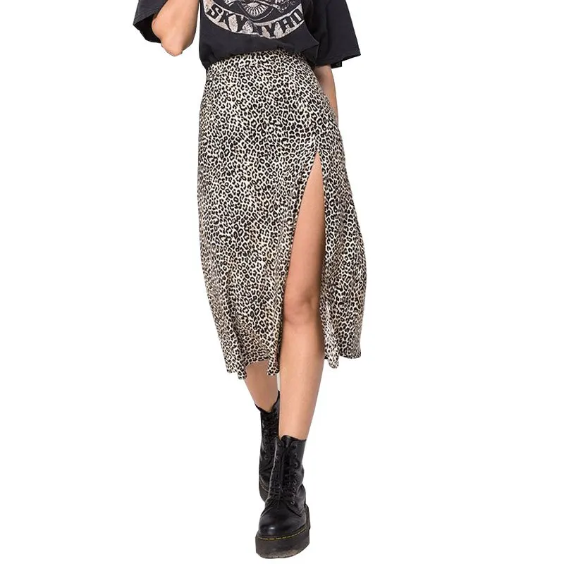 

2021 Euro American summer new leopard print High Waist Stretch split buttock skirt medium length A-line skirt