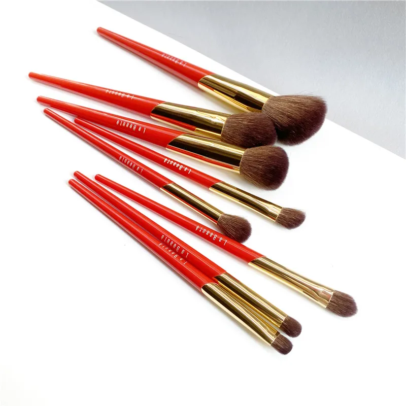 Набор китайских красных кистей La Beaute Saihoko из козьей шерсти 8 для лица и