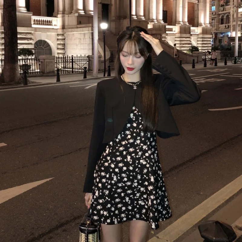 Модный Шикарный ретро-костюм в гонконгском стиле женский короткий костюм на