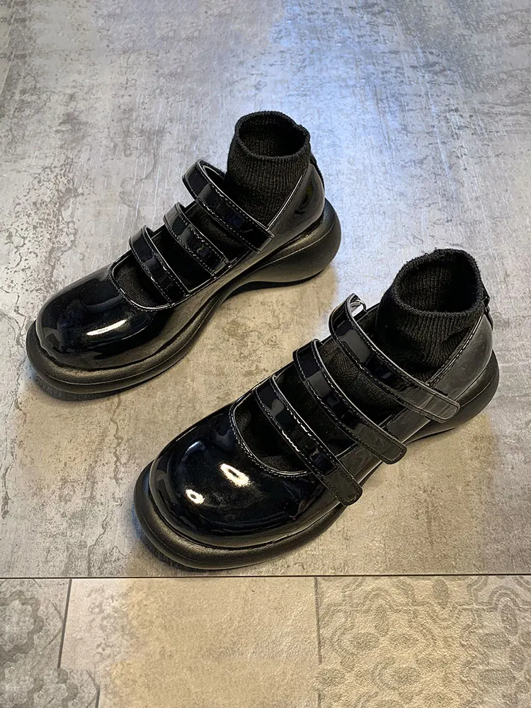 

Women's leather shoes 2020 season new velcro thick-soled shallow casual shoes