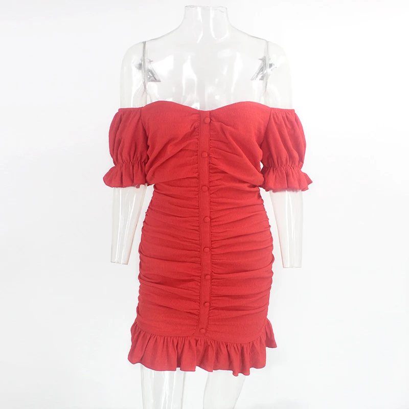 Мини красное платье с открытыми плечами и оборками Соблазнительные вечерние