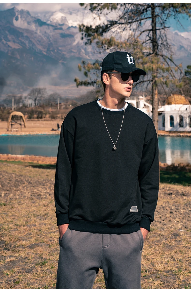 

5321 Fall 2021 youth round neck loose shoulders European and American simple casual Sweatshirts men