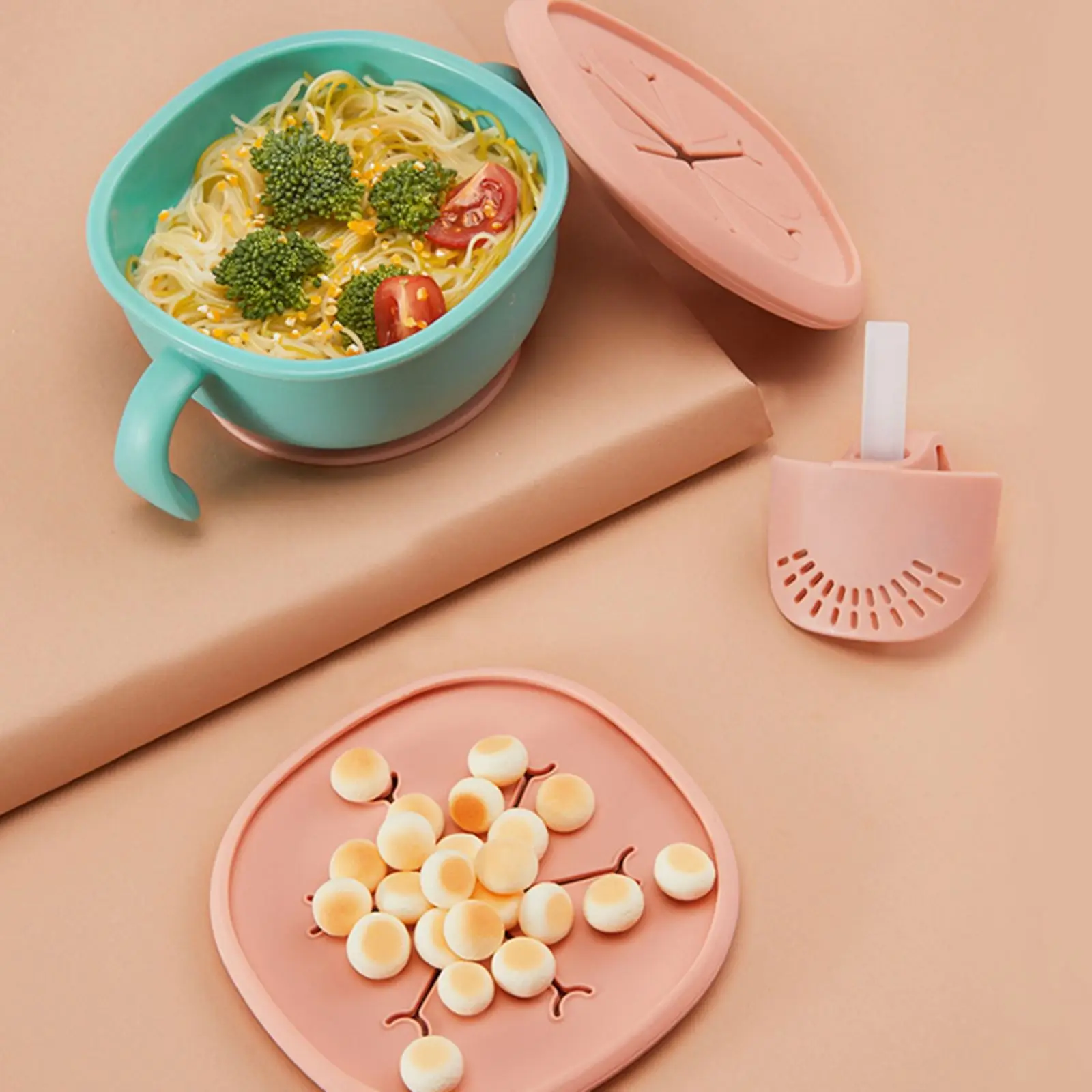 

Silicone Baby Feeding Snack Soup Bowl With Straw Infant Learning Practical Dishes Suction Bowl Handle Tableware Petal Snack Bowl