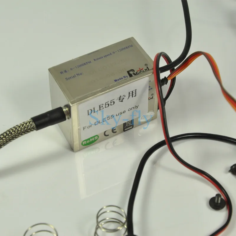 DLE55 используется только автоматическое электронное зажигание с ускорением для