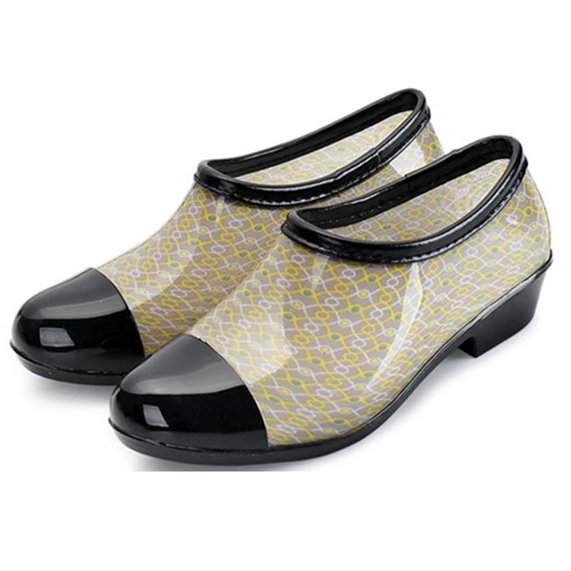 Женские резиновые сапоги для кухни Ботильоны на не сужающемся книзу массивном