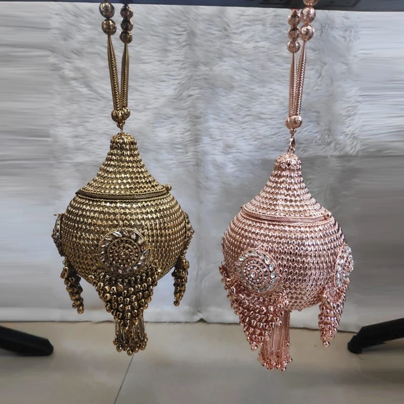 

DOYUTIG Trendy Women's Hand-Made Metal Clutches Indian Design Diamond Wedding Buckets Lady Short Tassels Evening Bags F841