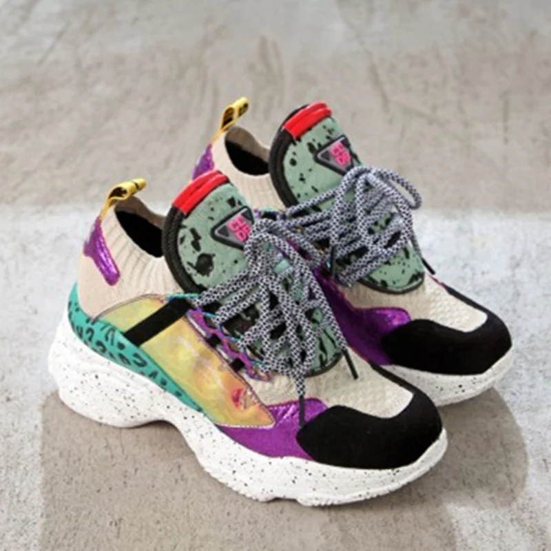 Кроссовки женские из натуральной кожи на шнуровке массивная платформа