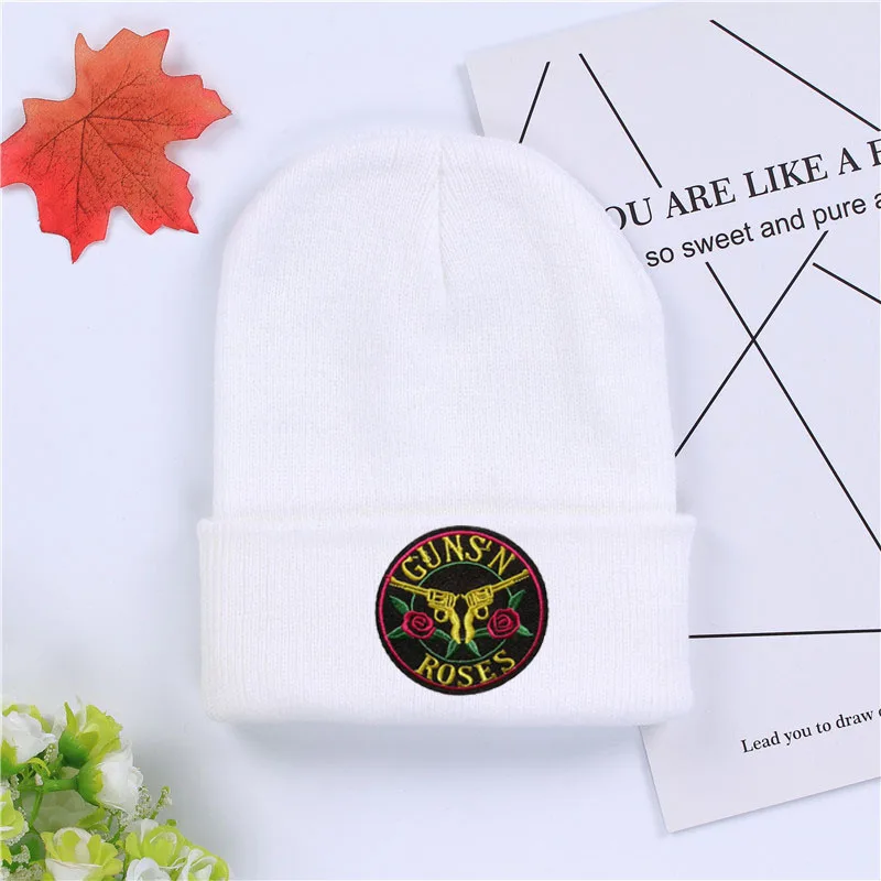 Женская трикотажная зимняя шапка Guns N Roses повседневная | Аксессуары для одежды
