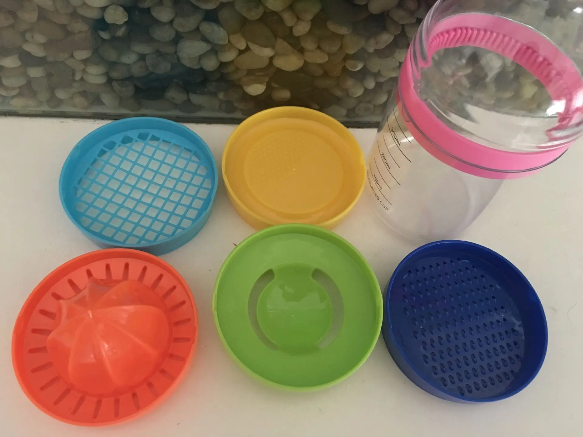 

Eight-in-one 8-in-one 8-in-one bottle multi-function kitchenware eight-piece kit grinde