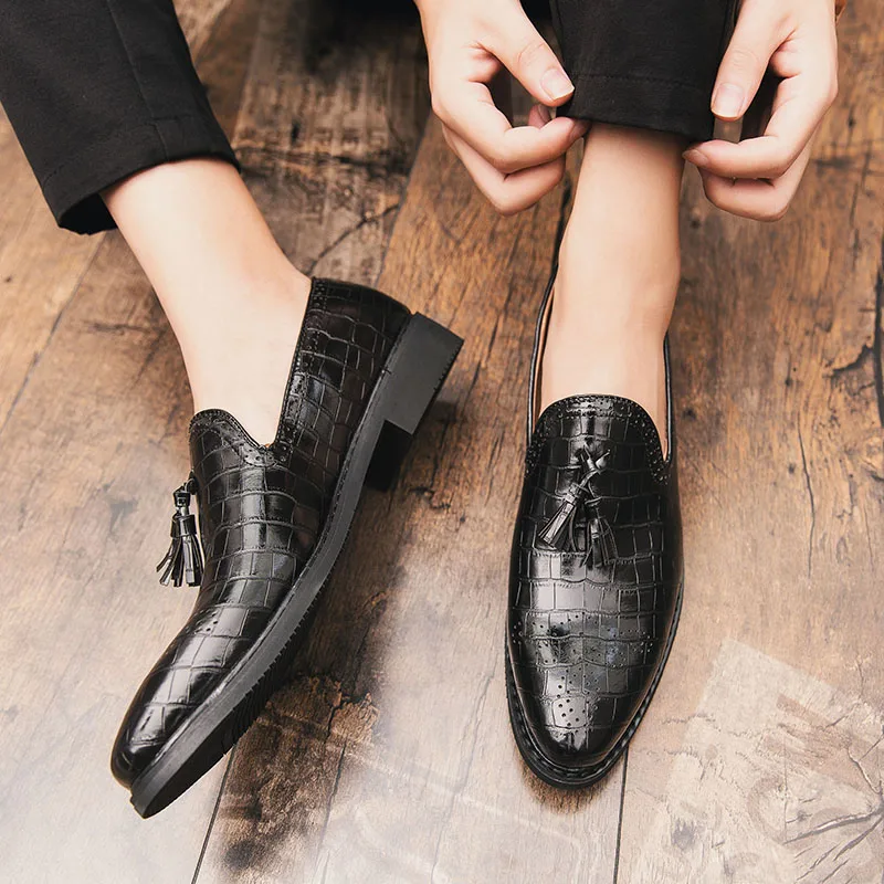 

genuine Leather Men Tassel Loafer Shoes outdoor Black Brown Slip on Mens Dress Shoes Wedding Party Formal Shoes big size 48 a4