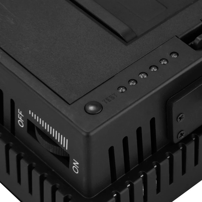 Встроенный светодиодный осветитель Lightdow LD-160 9 6 Вт 160 5400 / 3200K с регулируемой