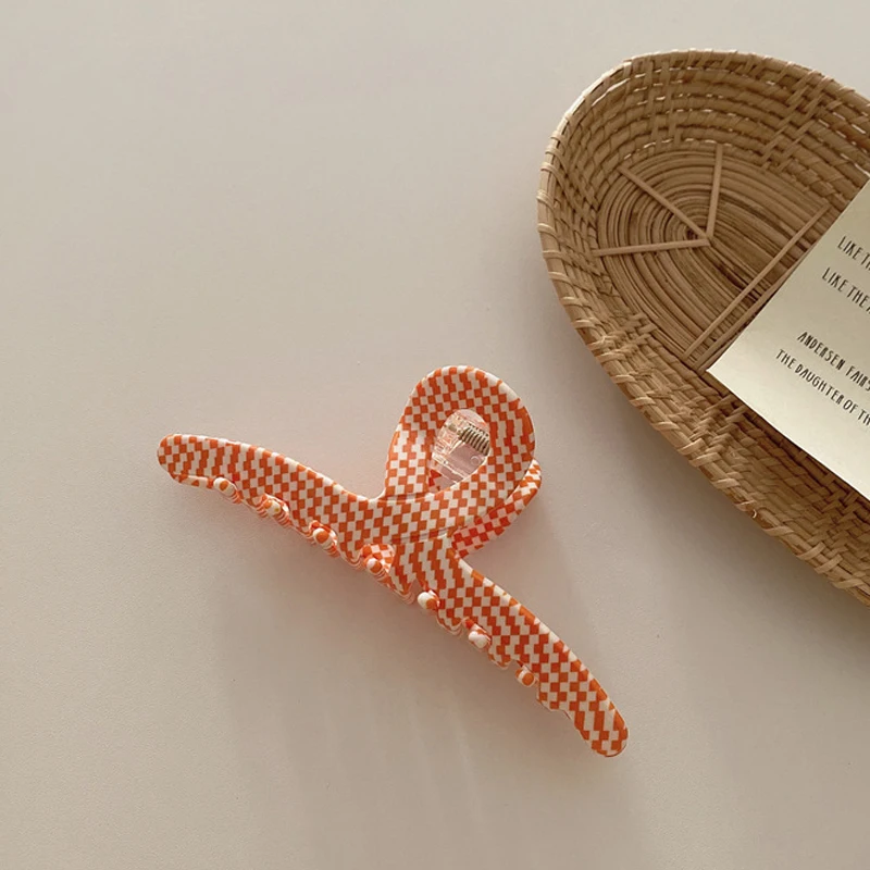 

Korea Acetate Clamp Back Head Hairpin French Retro Mermaid Color Hair Claw Headdress Hairpin Female Cross-border Shark Clip