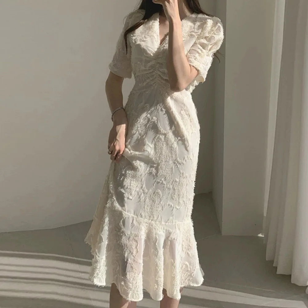 Милое простое женское платье русалки однотонное белое черное с высокой талией v