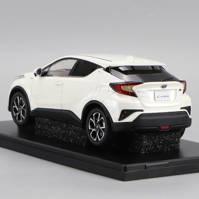 

1:24 HI-STORY TOYOTA C-HR G(2017) HS2407 WH