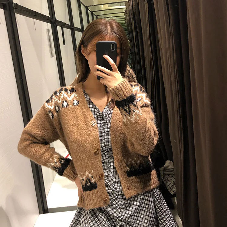 

Design Women Winter Thick Knit Cardigan Coat Spell Color Lace V Neck Long Sleeve Femme Sweater Jumper Button Geometric Thick